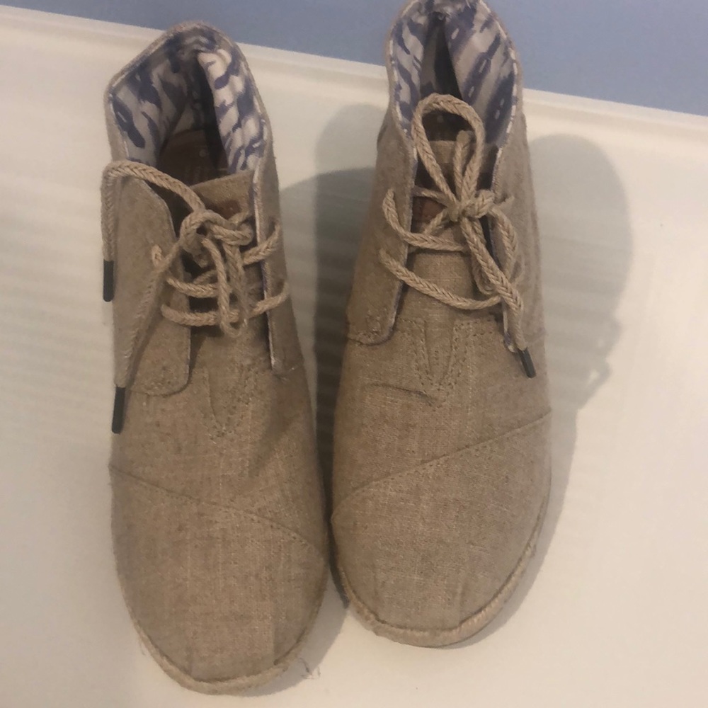 Toms - Picture 4 of 6
